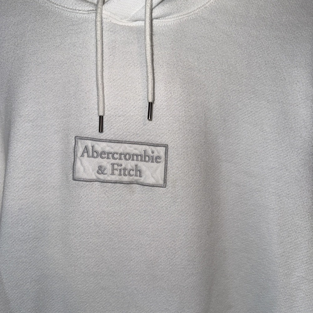 Abercrombie & Fitch White Fleece Pullover Hoodie 2 XL Embroidered Logo Pockets - Picture 2 of 6